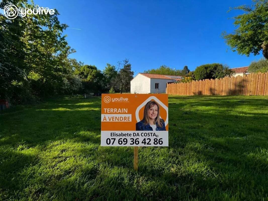 Terrain à MOUILLERON-LE-CAPTIF