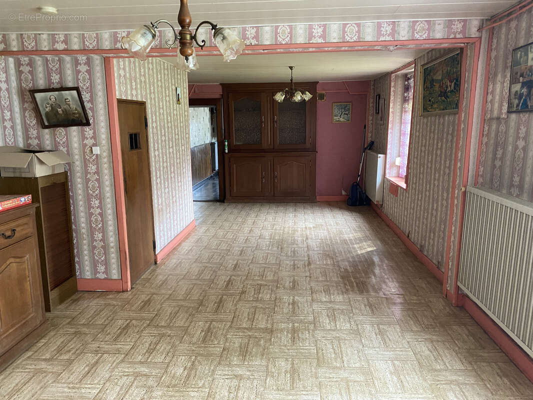 Maison à HEVILLIERS