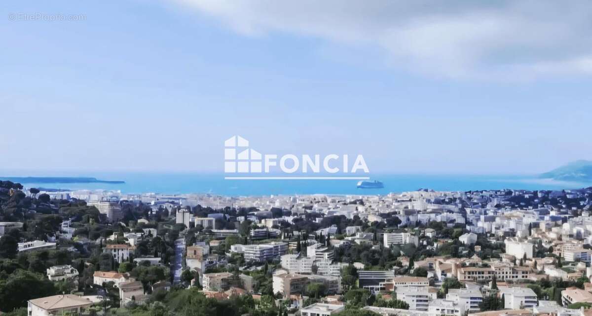 Appartement à LE CANNET