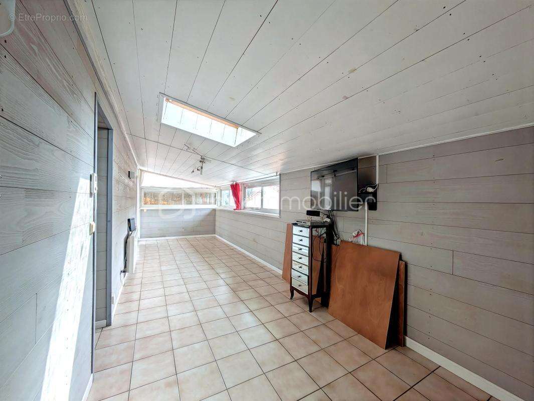 Maison familiale – 124 m² habitables + sous-sol complet aménagé – Basse-Ville d’Auch - photo 16