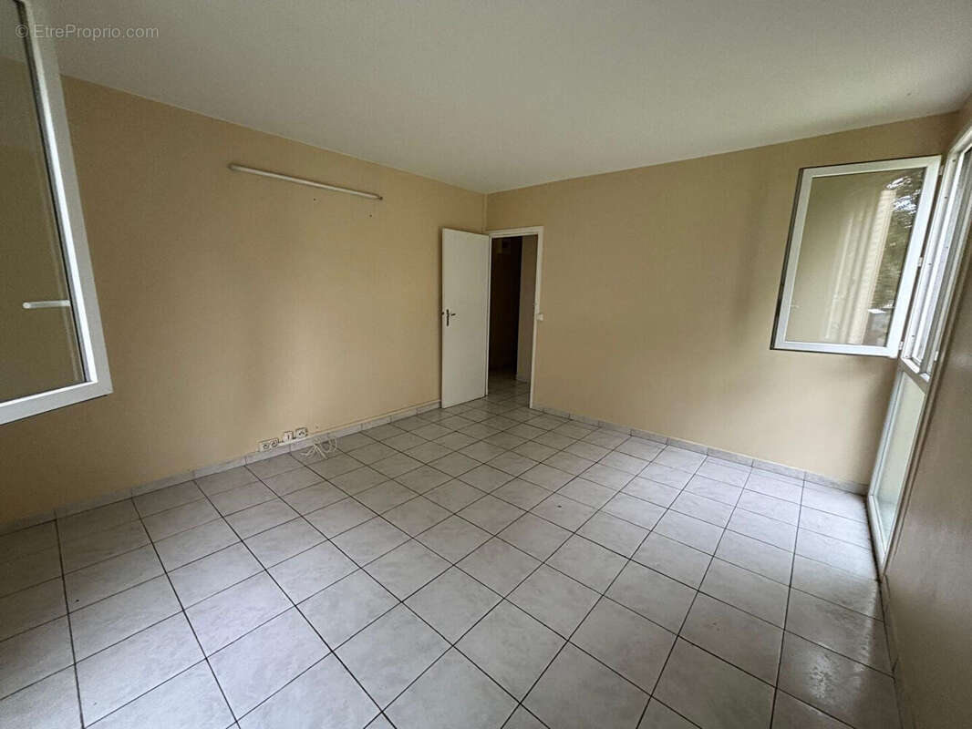 Appartement à SARCELLES