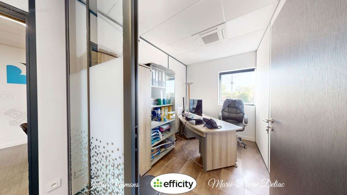Commerce 440 m² à Plaisir  - photo 11