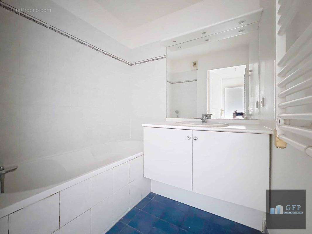 Appartement à HYERES