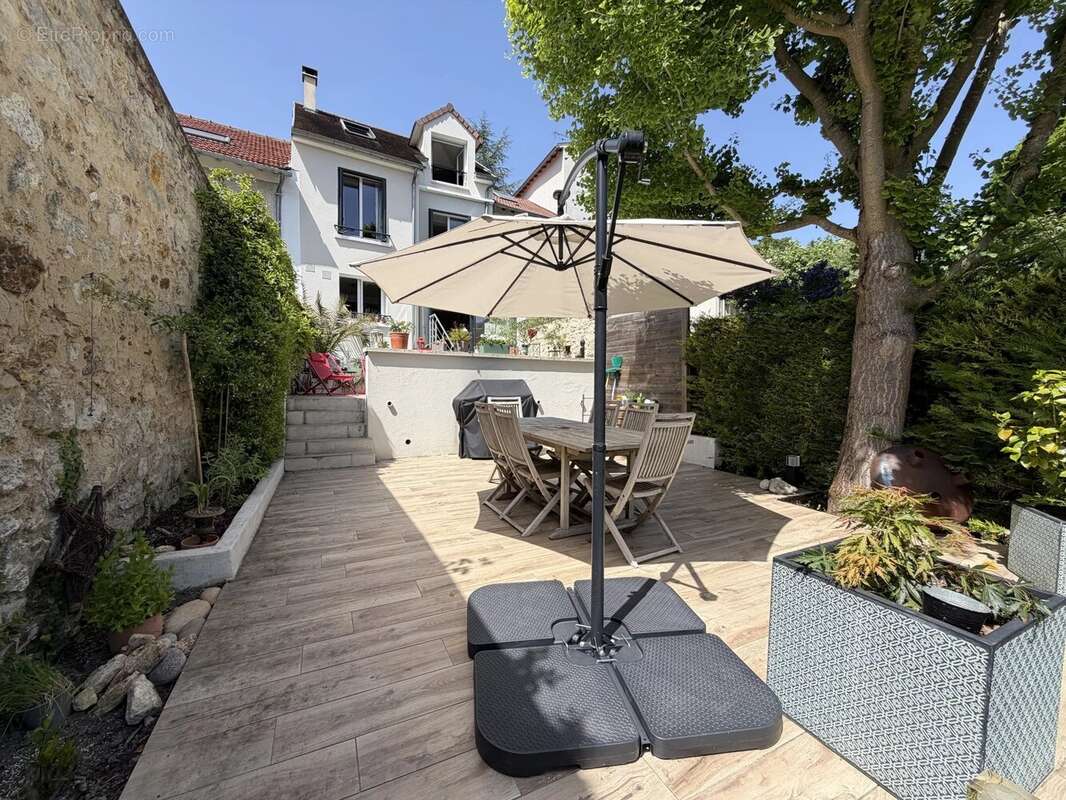 Appartement à L'ETANG-LA-VILLE