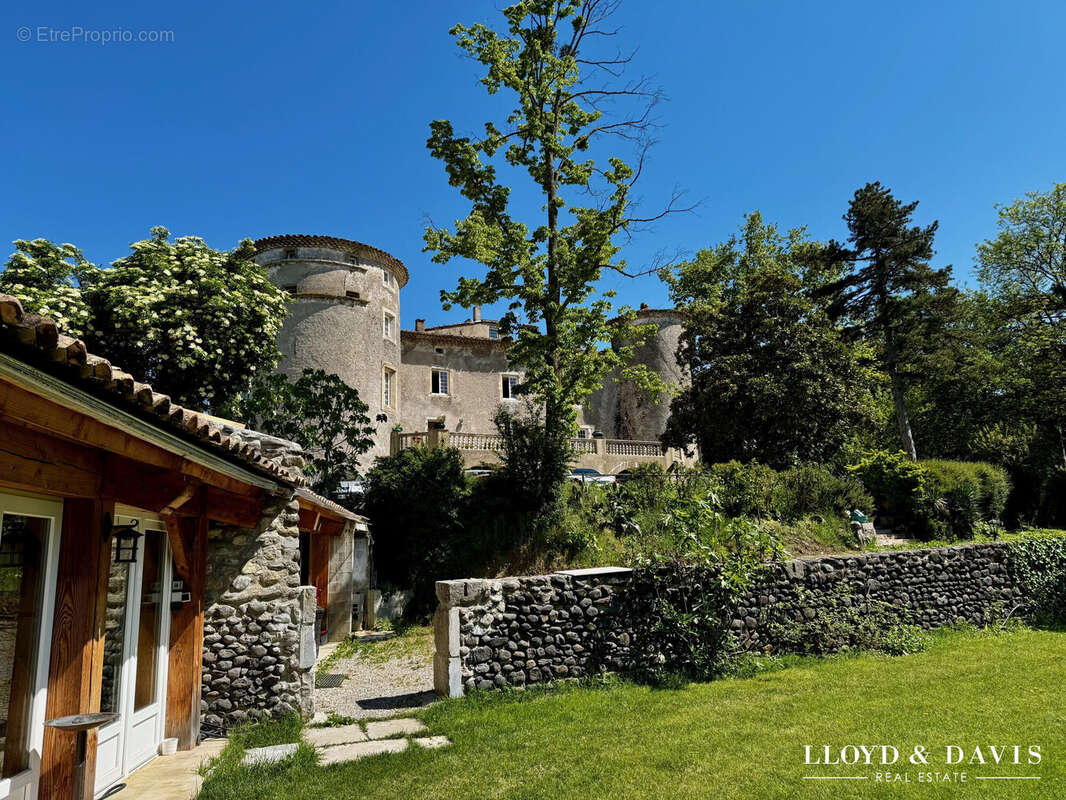 Autre à MONTELIMAR