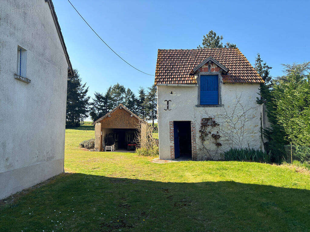 Maison à VILLEDIEU-SUR-INDRE