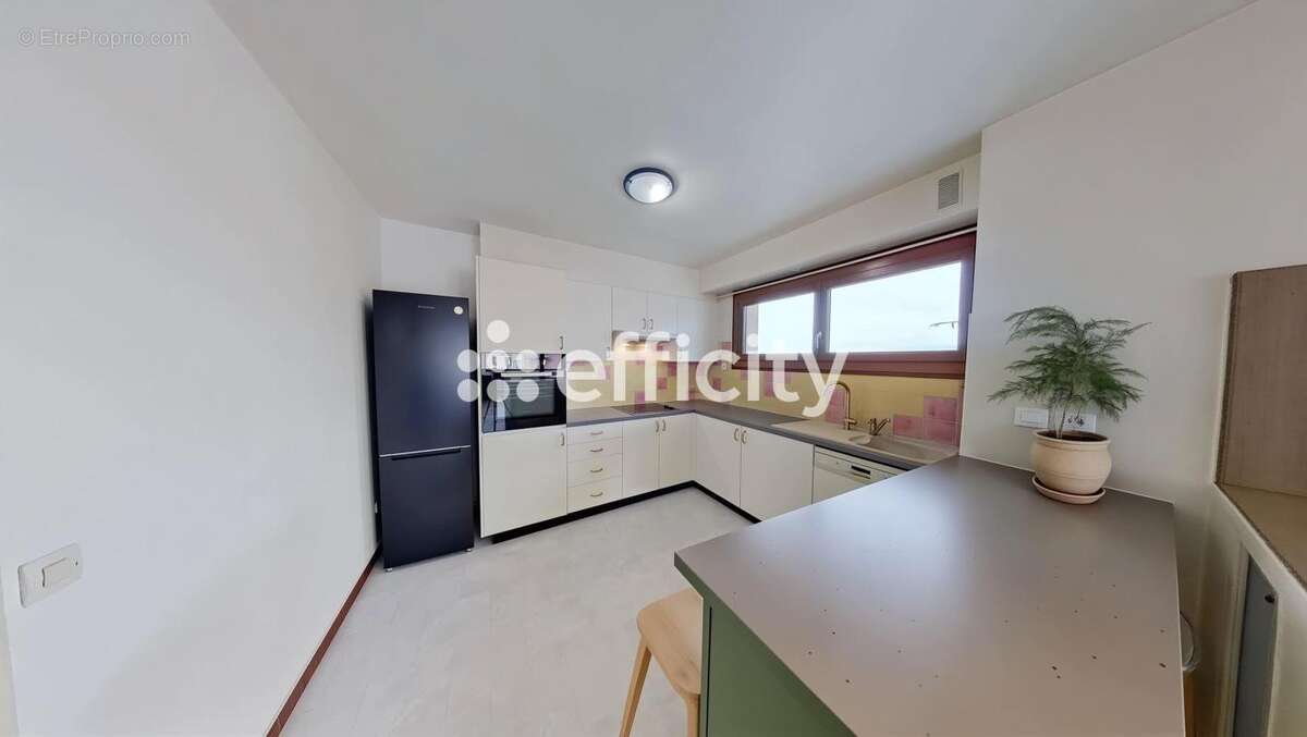 Appartement à LA ROCHE-SUR-FORON
