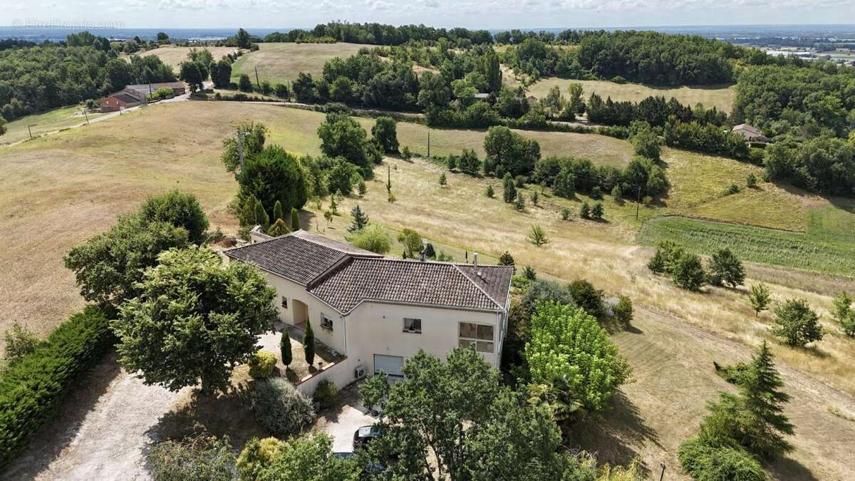 Maison à MOISSAC