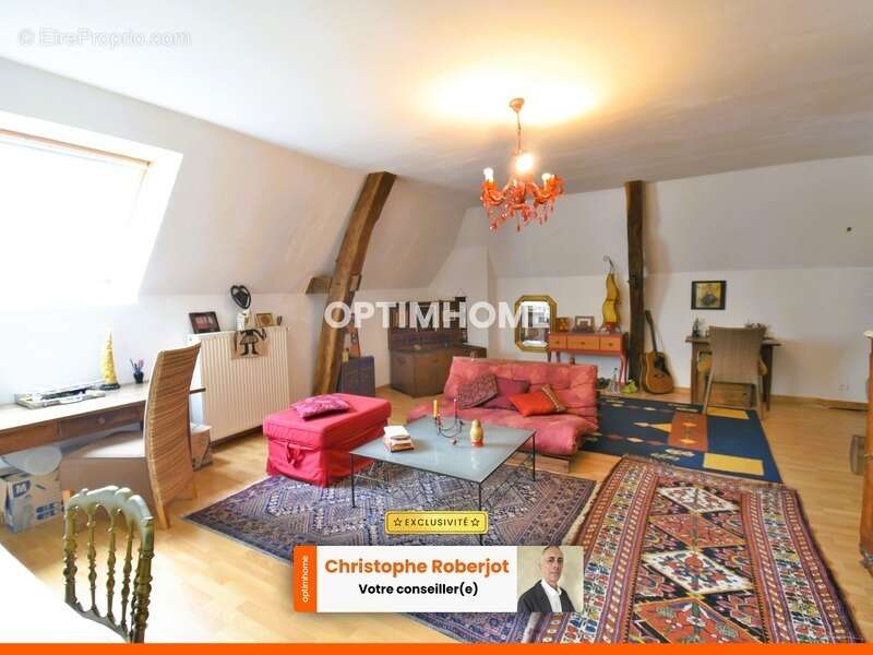 Maison à LONGEPIERRE