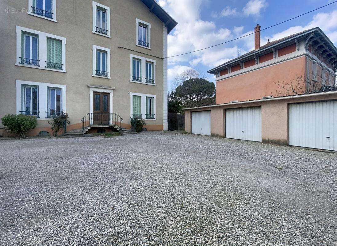 Appartement à VENISSIEUX