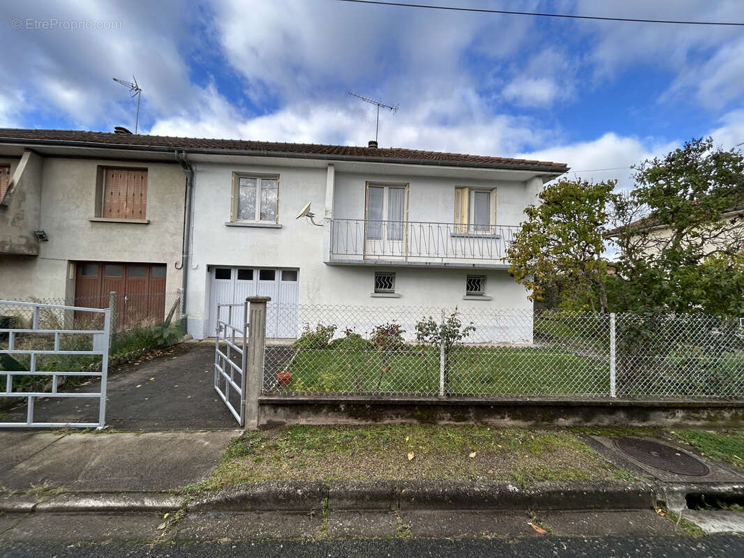Maison à COMMENTRY