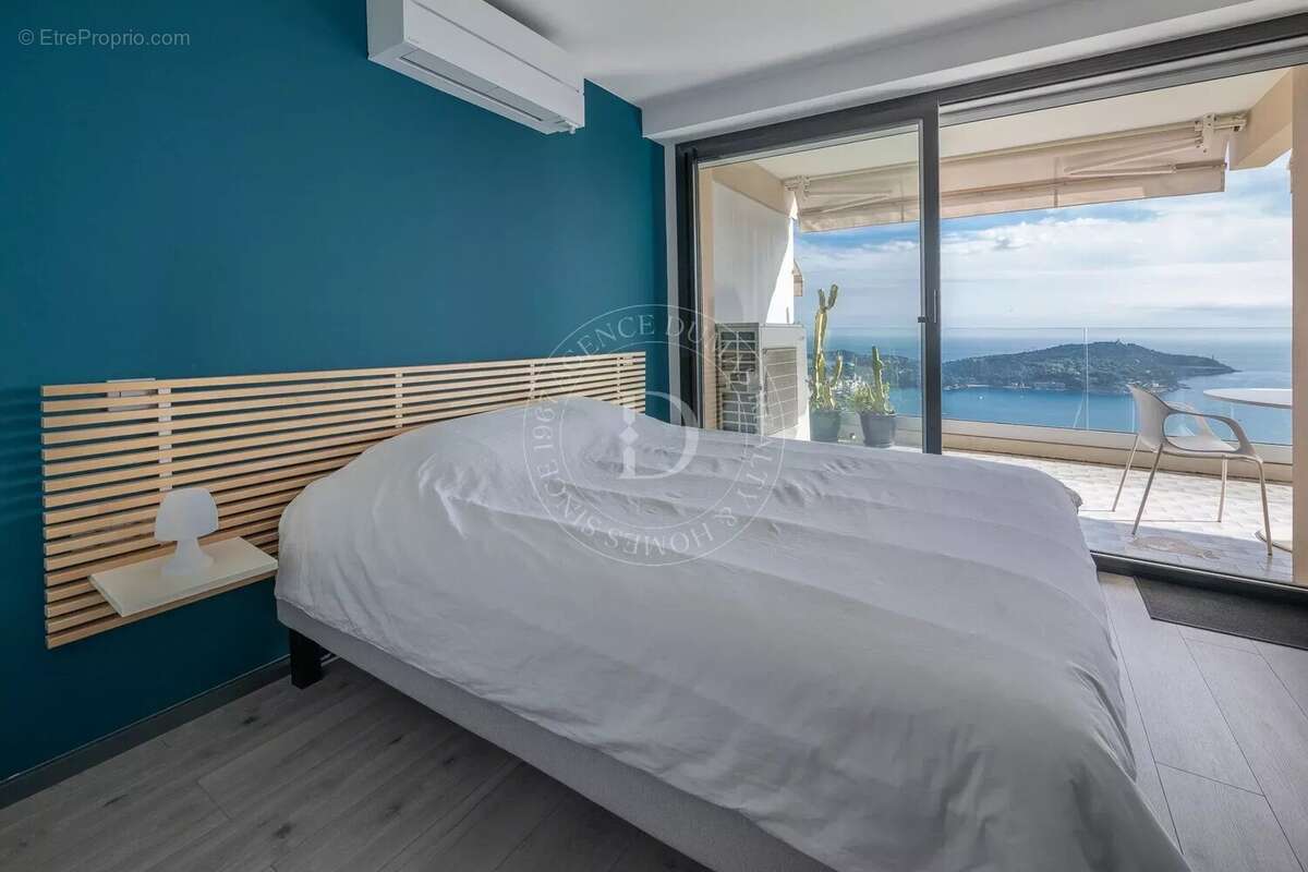 Appartement à VILLEFRANCHE-SUR-MER