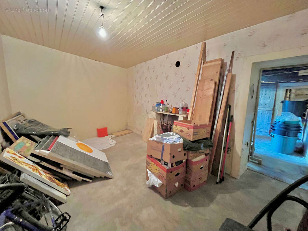 Maison 180 m² à Thise  - photo 7