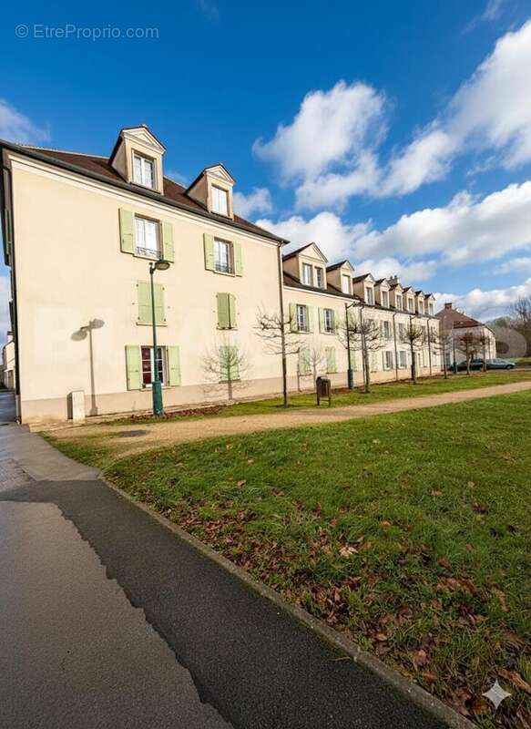 IMG_0131 - Appartement à BAILLY-ROMAINVILLIERS