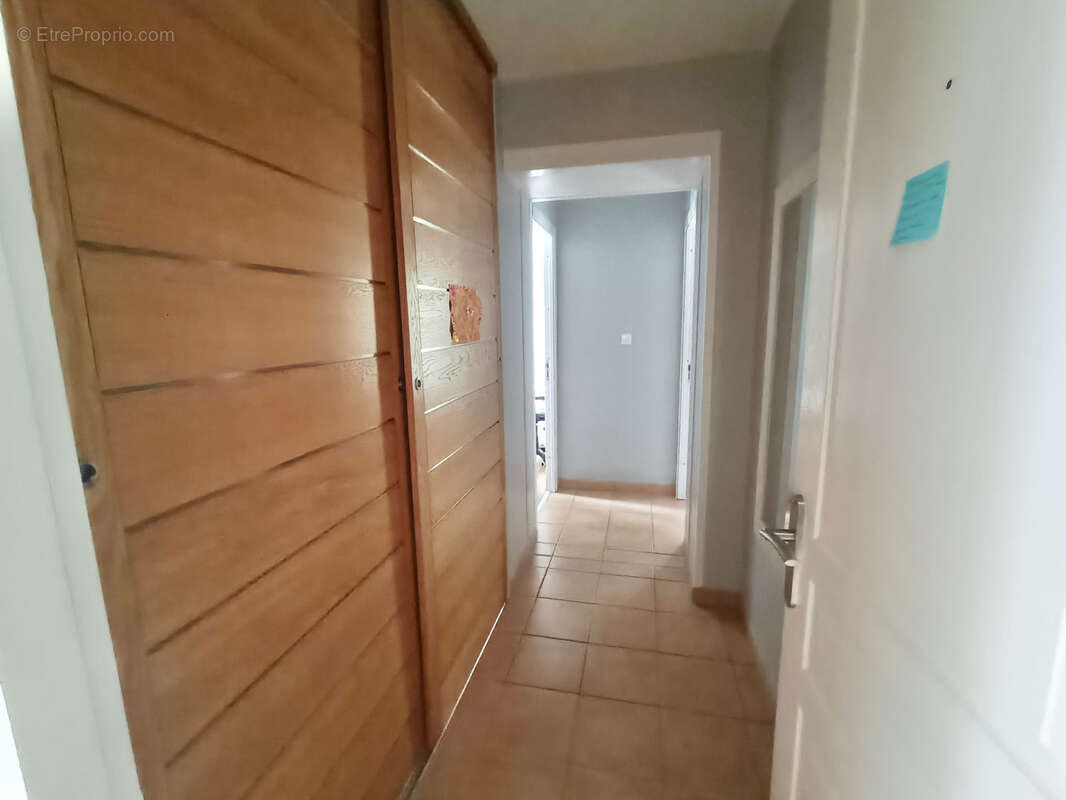 Maison à BAGNOLS-EN-FORET