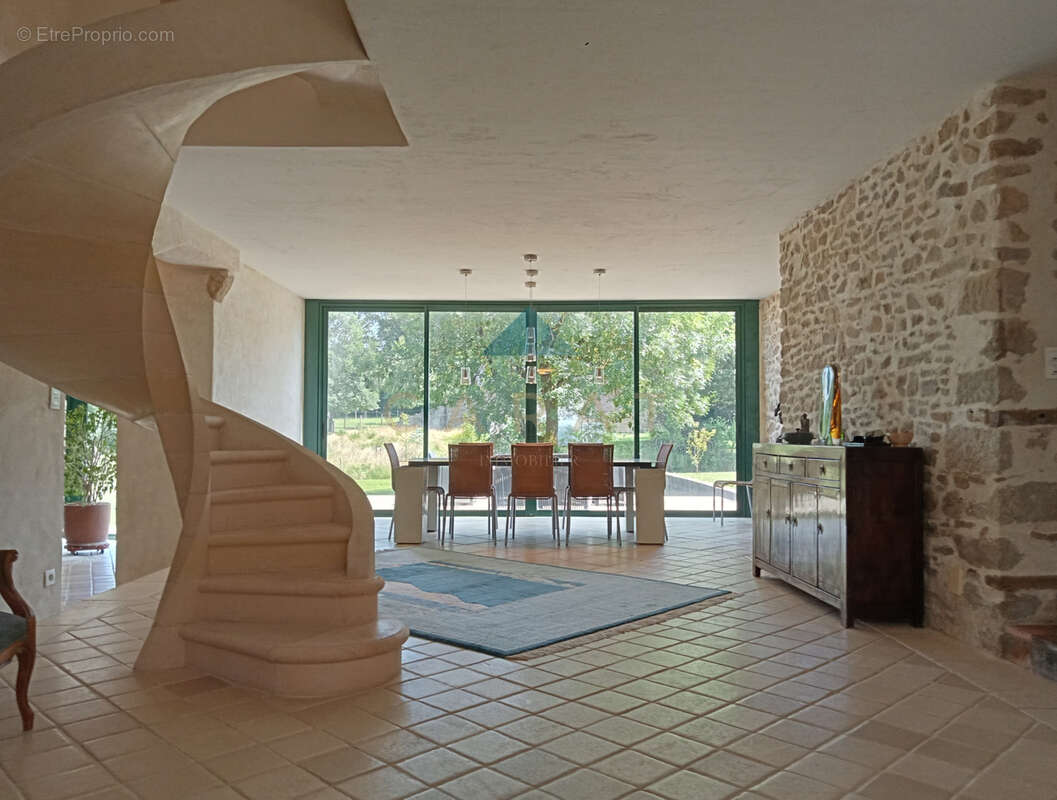 Maison à VENANSAULT