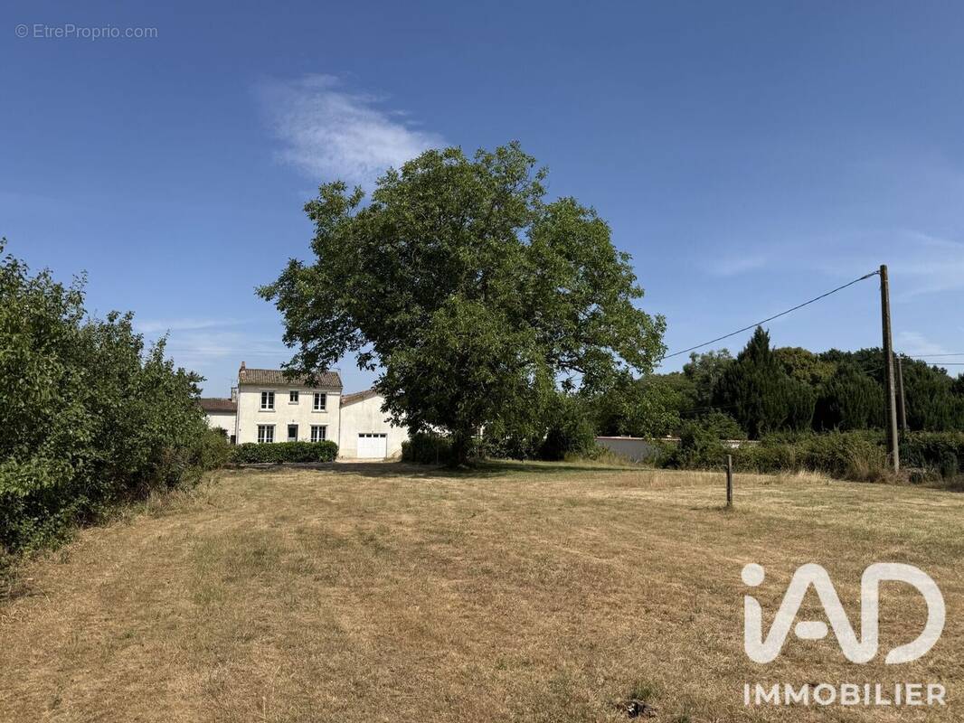 Photo 1 - Maison à ROUILLE