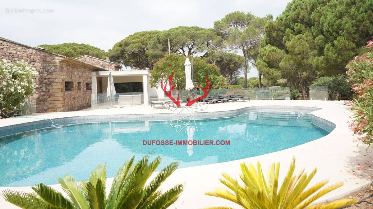 Maison à FREJUS