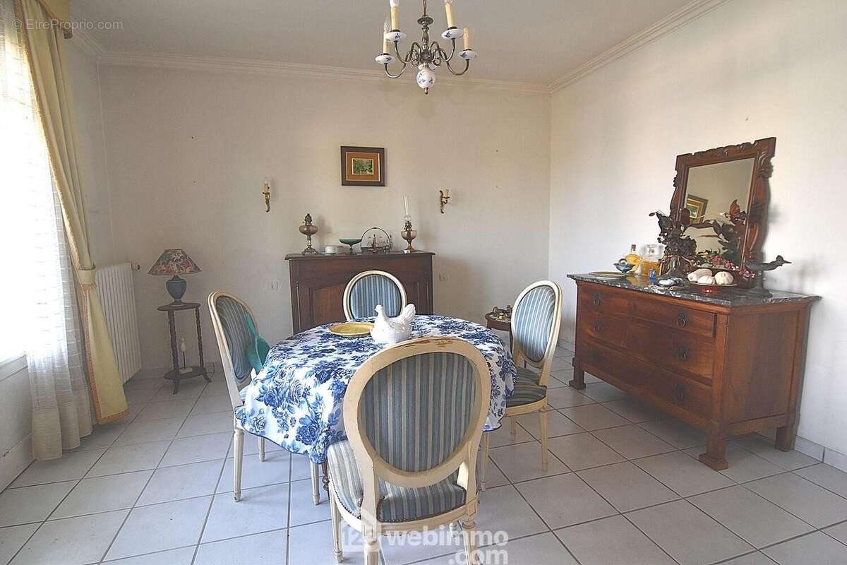 Maison à PLOUNEVEZ-QUINTIN