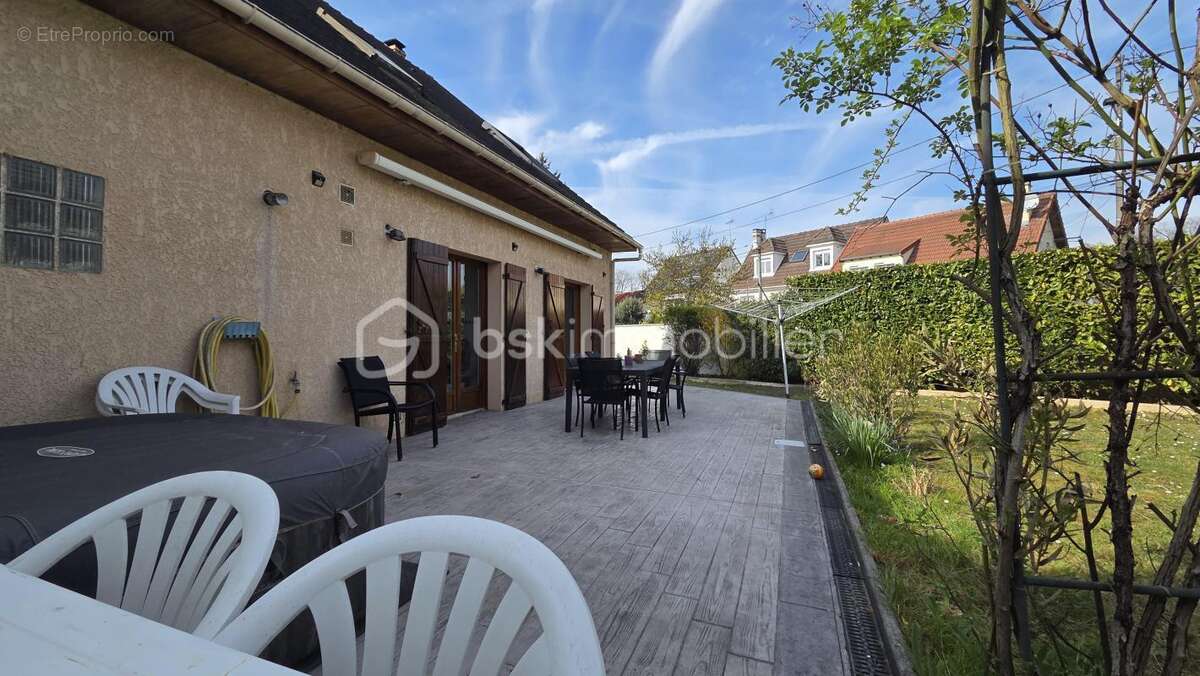 Maison à GRETZ-ARMAINVILLIERS