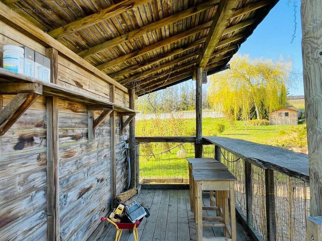 Maison à CONTAMINE-SARZIN