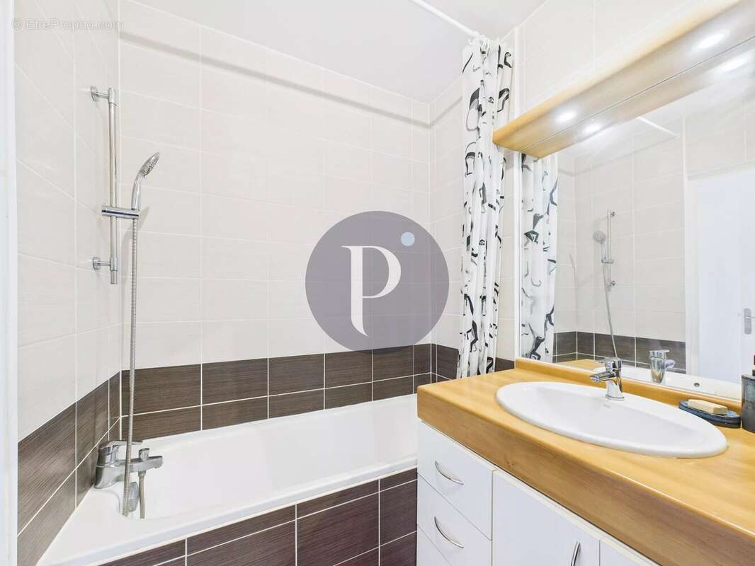 Appartement à LE PLESSIS-ROBINSON