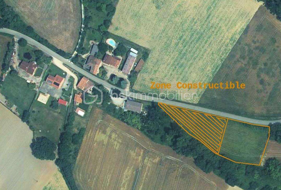 Terrain à LA ROMIEU