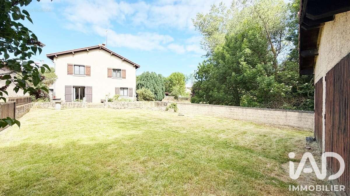 Photo 2 - Maison à CHASPINHAC