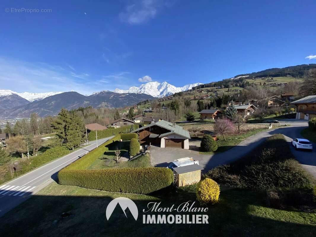 Appartement à COMBLOUX