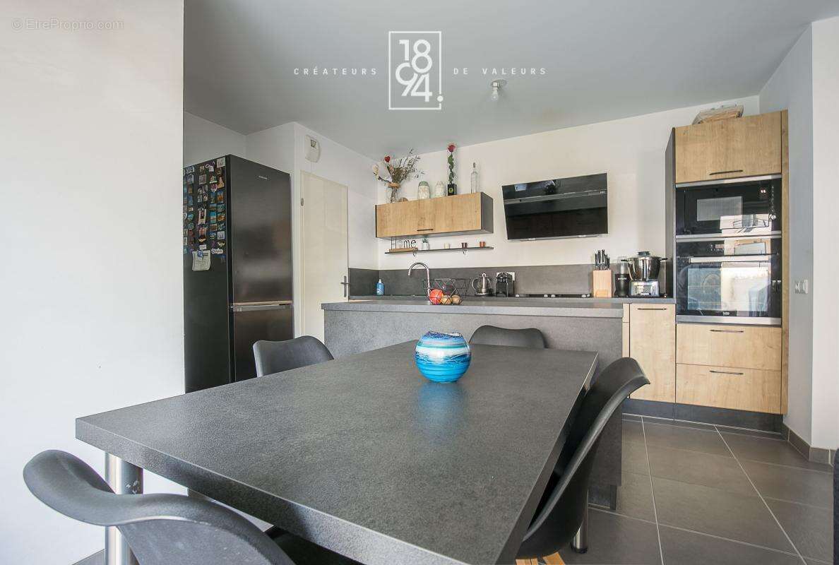 Appartement à MARSEILLE-11E