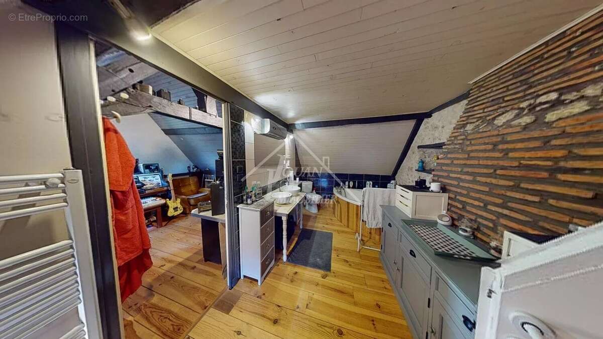 Maison à SAINT-POURCAIN-SUR-SIOULE