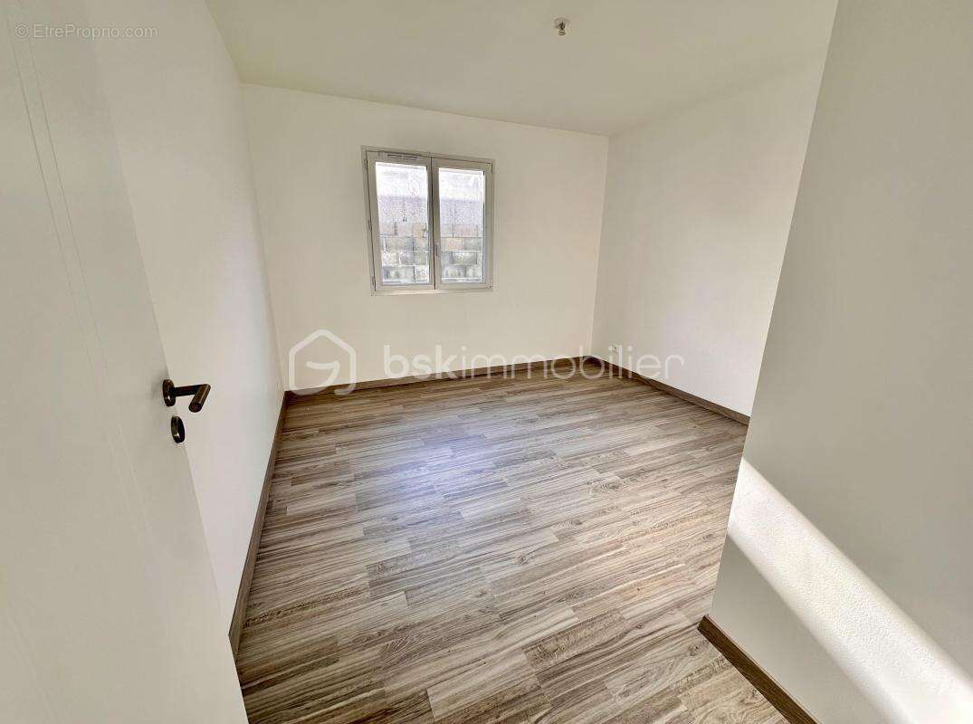 Maison à LENS-LESTANG