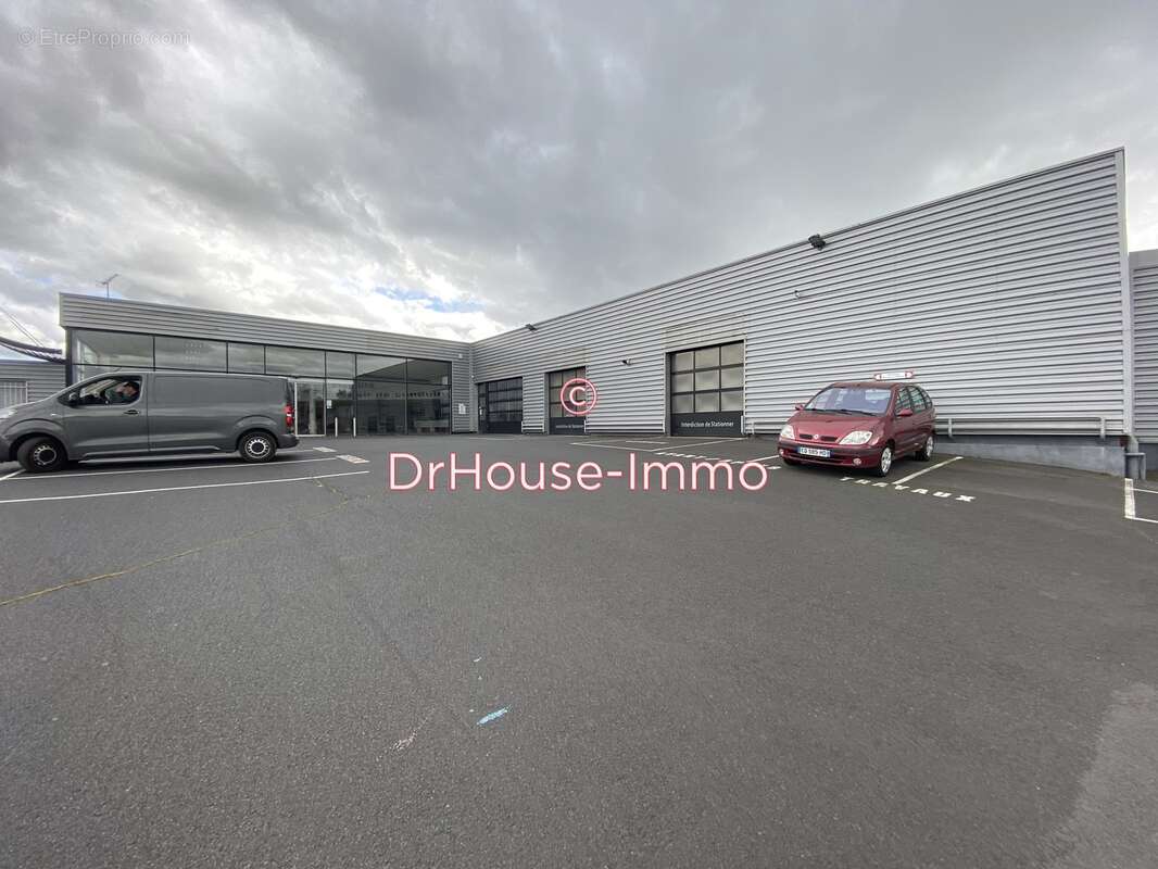 Commerce à BRIVES-CHARENSAC