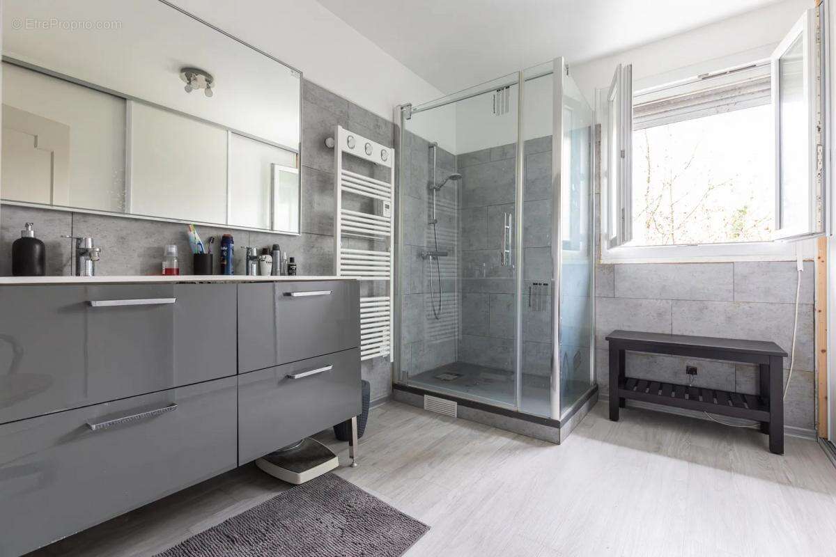 Maison à PONTAULT-COMBAULT