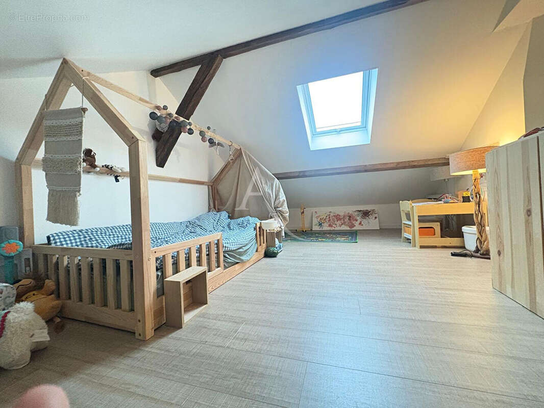 Maison à BURES-SUR-YVETTE