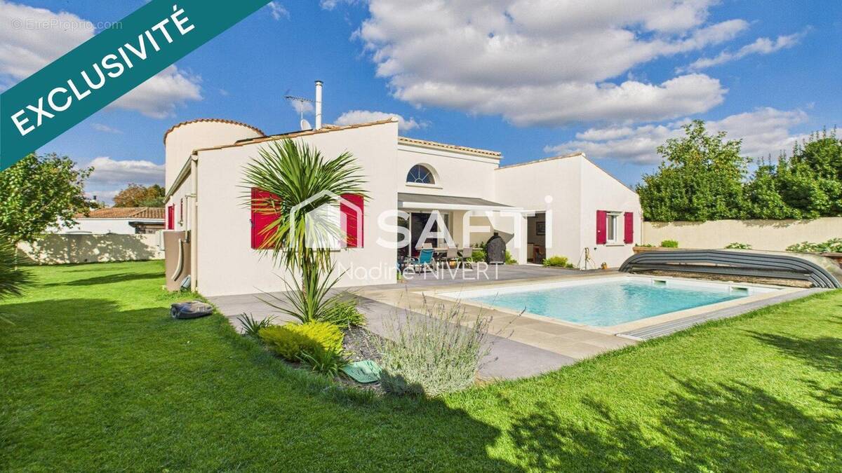 Photo 1 - Maison à CROIX-CHAPEAU