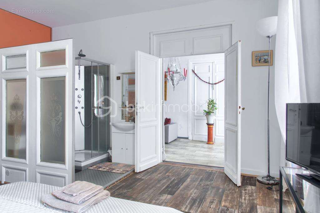 Maison à SAINT-CHRISTOLY-DE-BLAYE