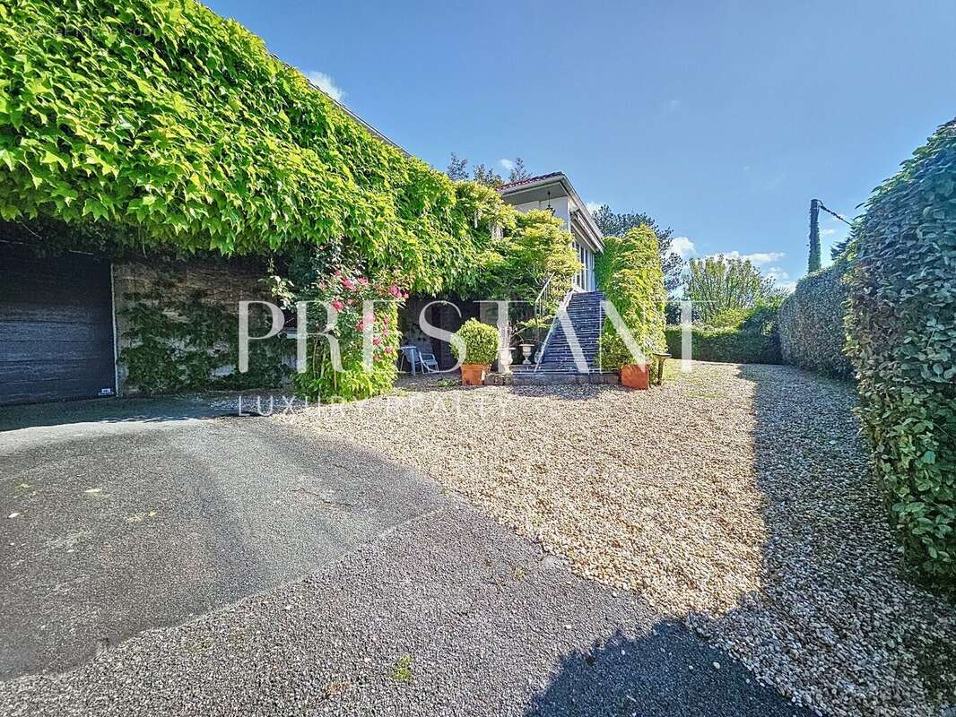 Maison à VILLEFRANQUE