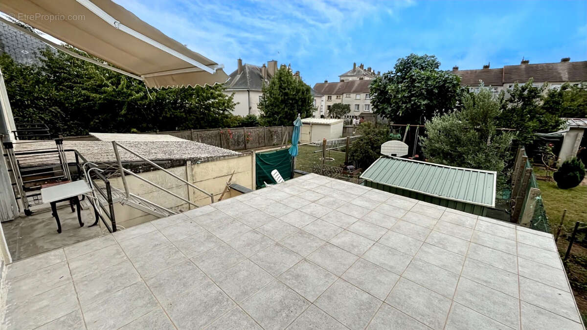 Maison à CHATEAUDUN