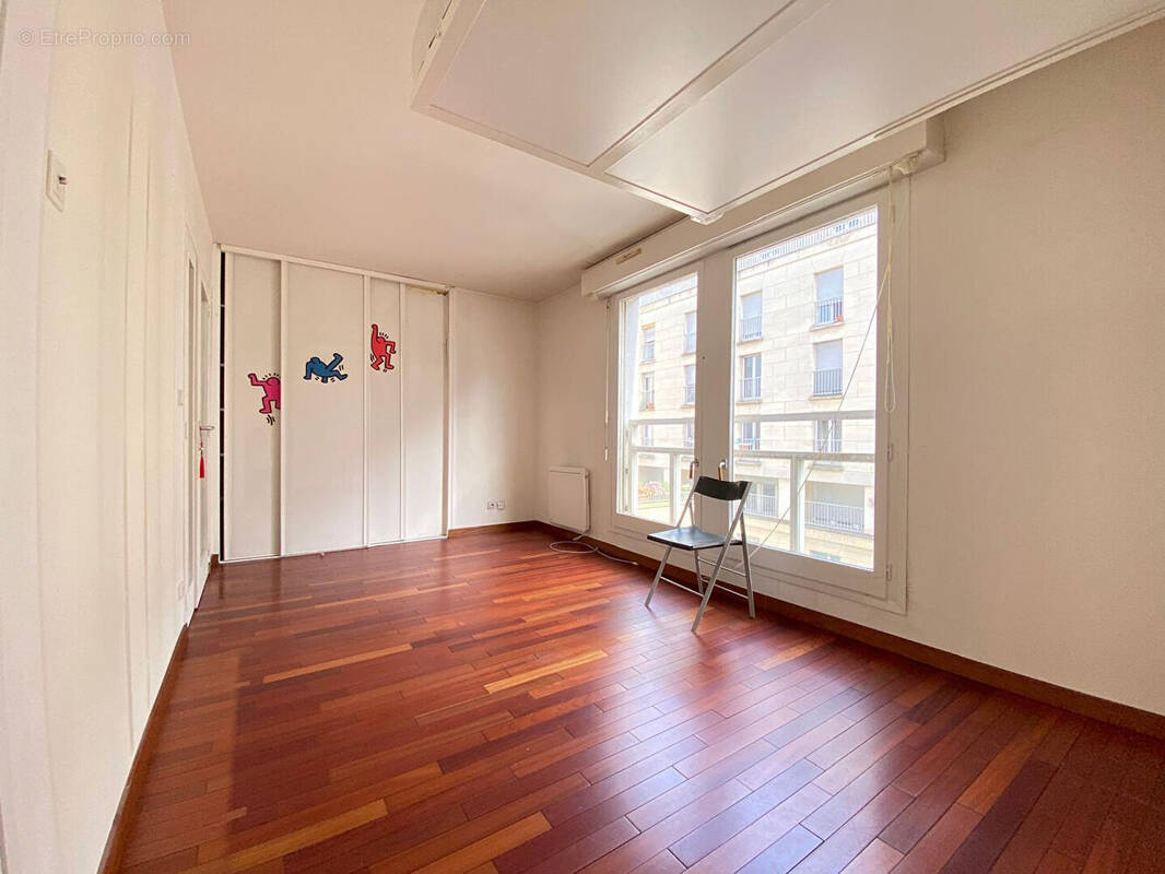 Appartement à PARIS-3E