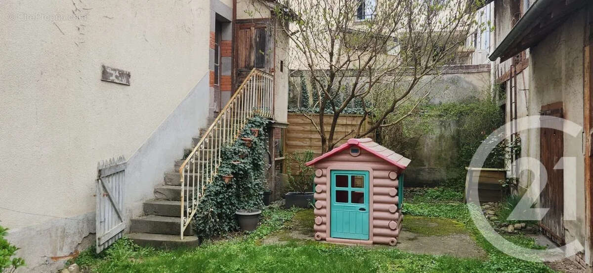 Maison 227 m² à Aurillac  - photo 14