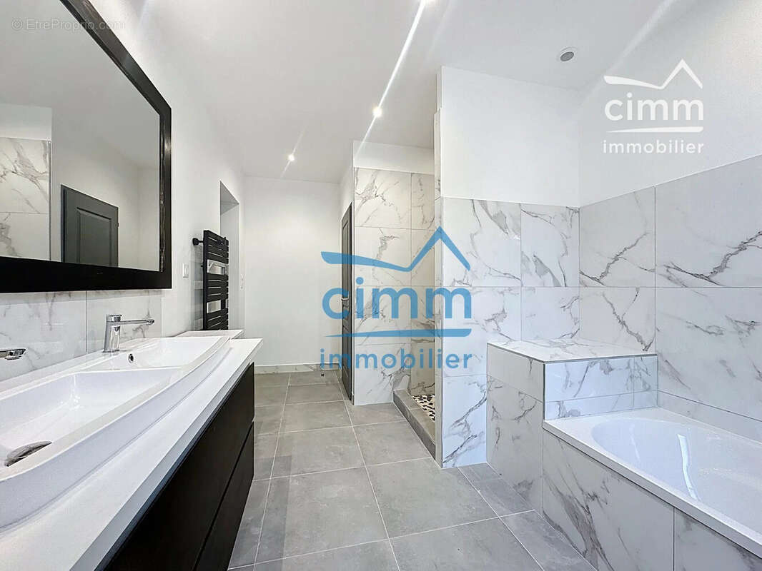 Maison 176 m² à Carpentras  - photo 8