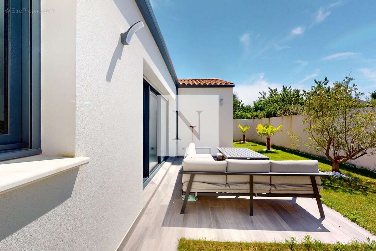 Maison à NIEUL-SUR-MER