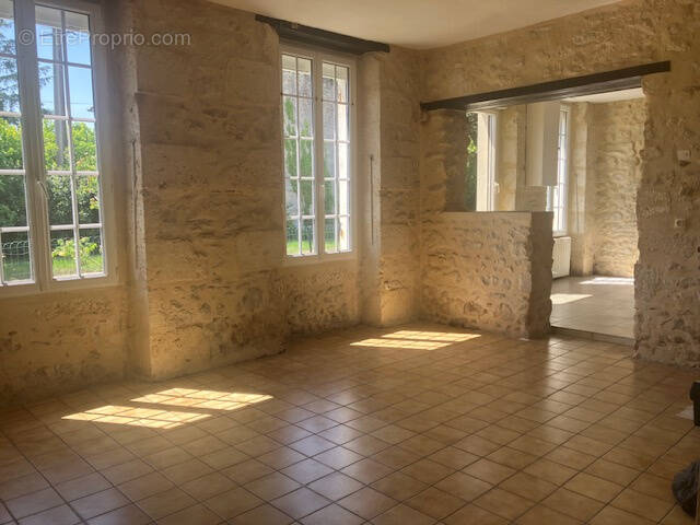Maison à CISSAC-MEDOC