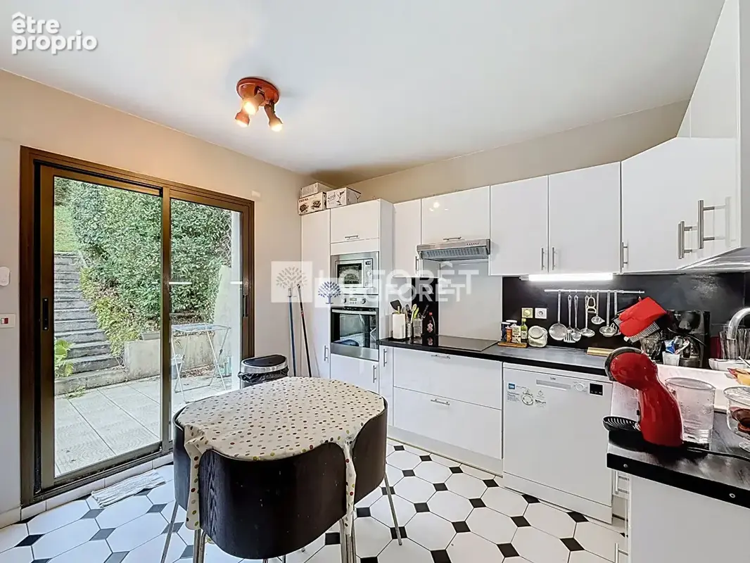 Maison contemporaine - Vue dégagée et proximité de la gare - photo 4