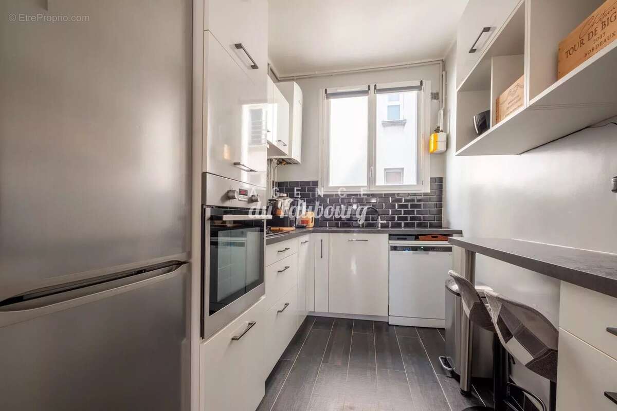 Appartement à PARIS-10E