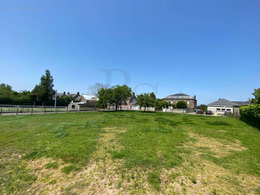 Terrain à TINCHEBRAY