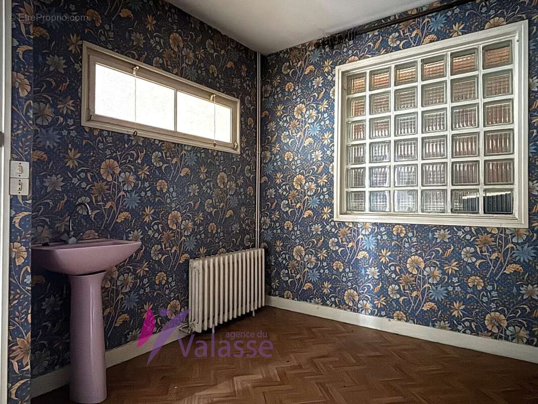 Appartement à LILLEBONNE