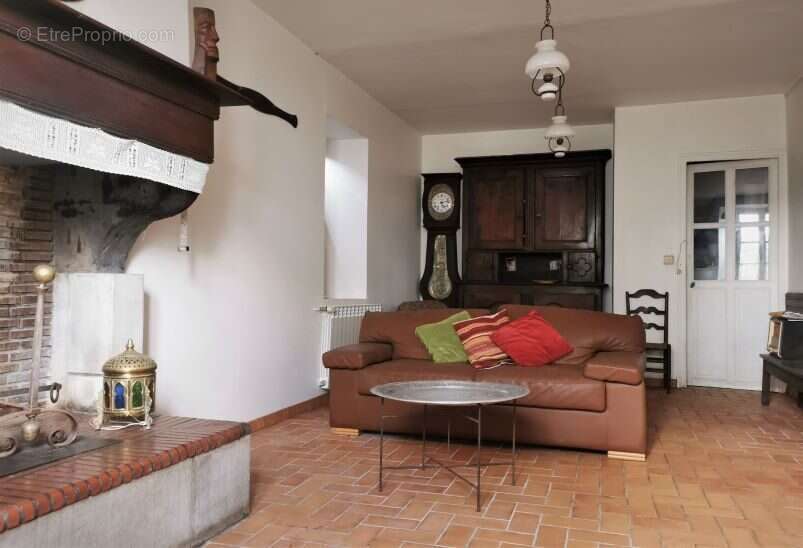 Maison 225 m² à Larribar-Sorhapuru  - photo 3