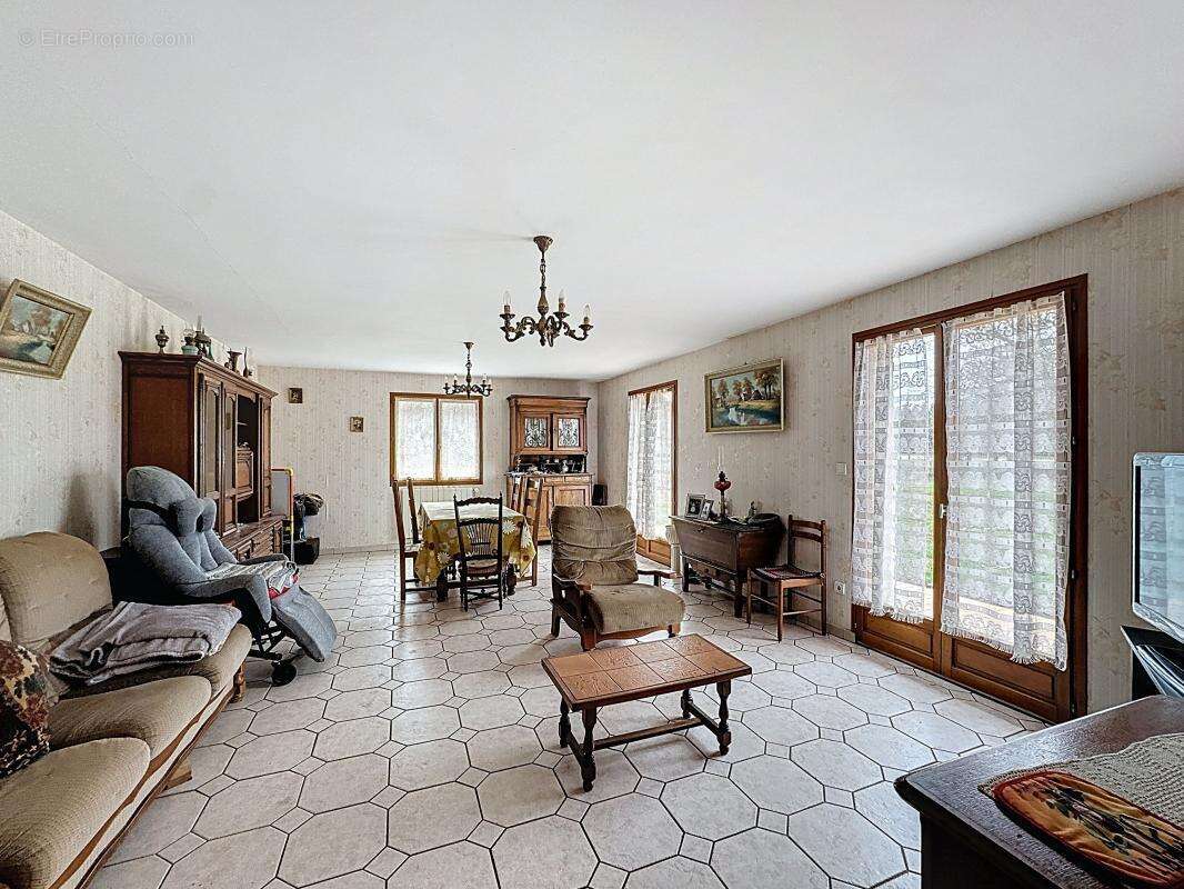Maison à SAINT-OURS